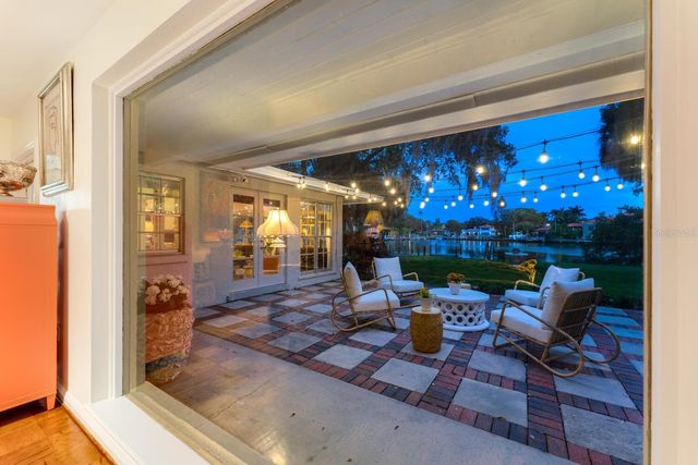 1542 GULFVIEW DRIVE, Sarasota, FL 34236