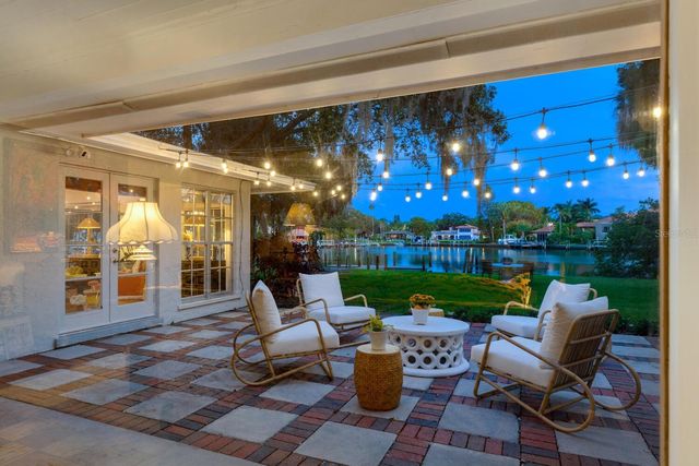 1542 GULFVIEW DRIVE, Sarasota, FL 34236