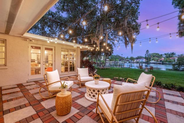 1542 GULFVIEW DRIVE, Sarasota, FL 34236