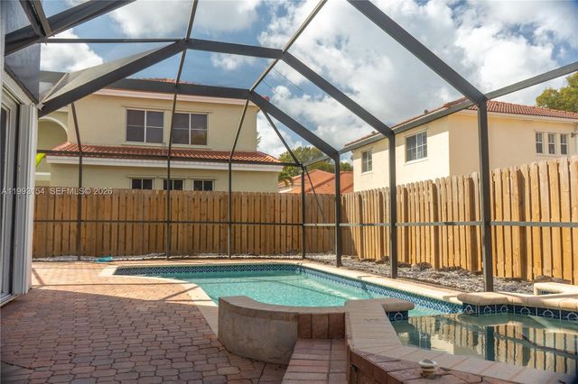 529 NW 47th Way, Coconut Creek, FL 33063