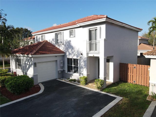 529 NW 47th Way, Coconut Creek, FL 33063