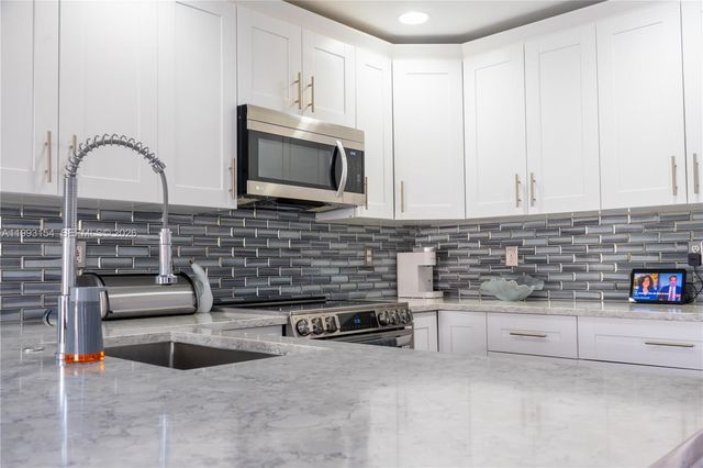 529 NW 47th Way, Coconut Creek, FL 33063