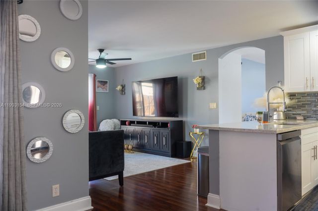 529 NW 47th Way, Coconut Creek, FL 33063