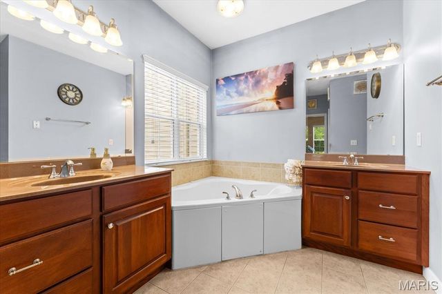 400 Grand Orchid Road, O'fallon, IL 62269