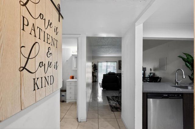 20805 NE 8th Court 101-21, Miami, FL 33179