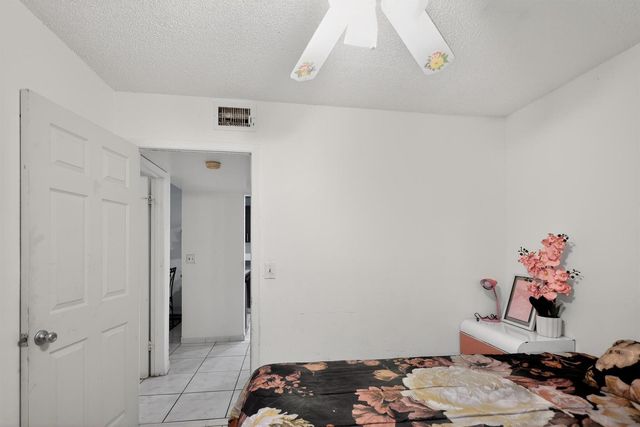 20805 NE 8th Court 101-21, Miami, FL 33179