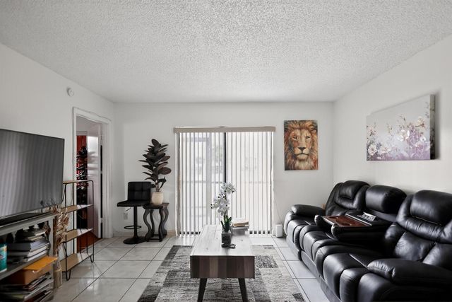 20805 NE 8th Court 101-21, Miami, FL 33179