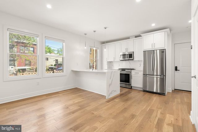 317 3rd St SE Apt 25, Washington, DC 20003