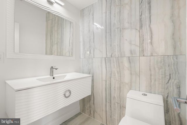 317 3rd St SE Apt 25, Washington, DC 20003