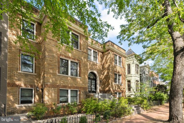 317 3rd St SE Apt 25, Washington, DC 20003