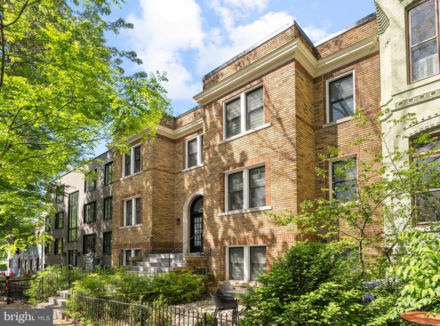 317 3rd St SE Apt 25, Washington, DC 20003
