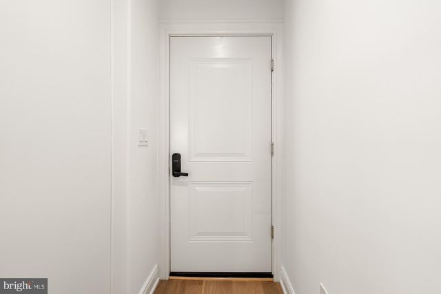 317 3rd St SE Apt 25, Washington, DC 20003