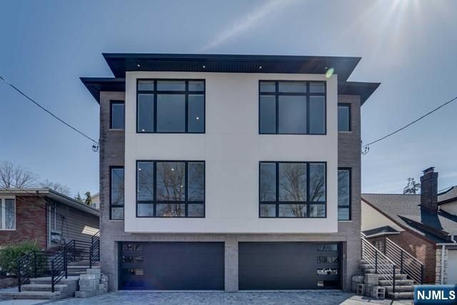 462 A 6th A, Palisades Park, NJ 07650