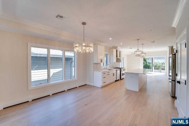 462 A 6th A, Palisades Park, NJ 07650