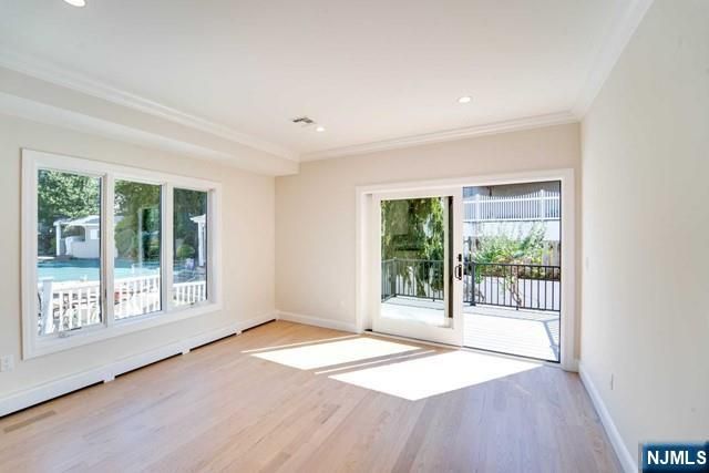 462 A 6th A, Palisades Park, NJ 07650
