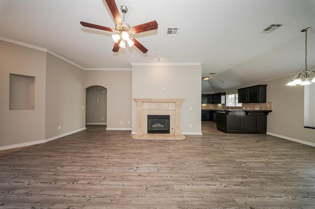 9423 Peachtree Lane, Midwest City, OK 73130