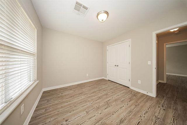 9423 Peachtree Lane, Midwest City, OK 73130