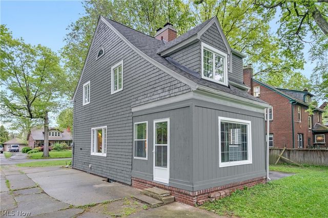 443 Madera Avenue, Youngstown, OH 44504