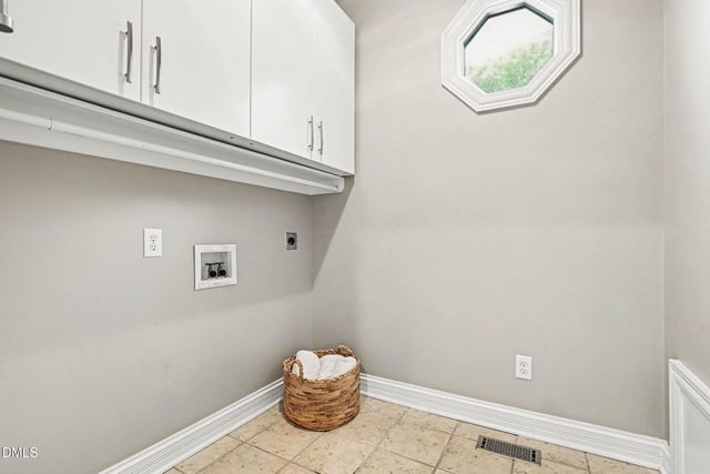 10054 Bost, Chapel Hill, NC 27517