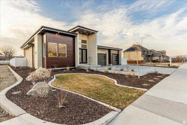 7044 S 1700 E, Cottonwood Heights, UT 84121