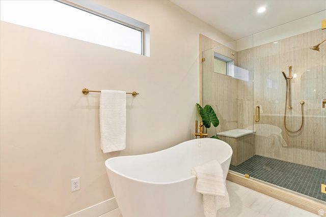 7044 S 1700 E, Cottonwood Heights, UT 84121