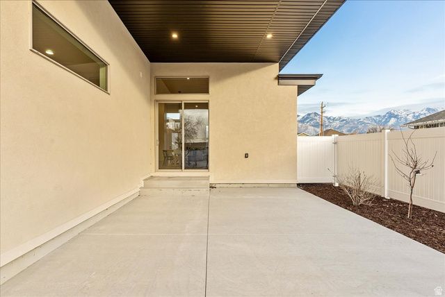 7044 S 1700 E, Cottonwood Heights, UT 84121