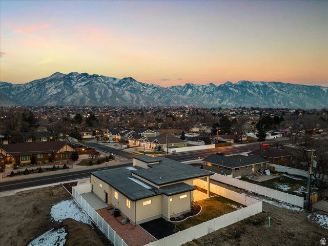 7044 S 1700 E, Cottonwood Heights, UT 84121