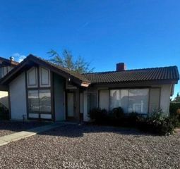 9002 Scott, Bellflower, CA 90706