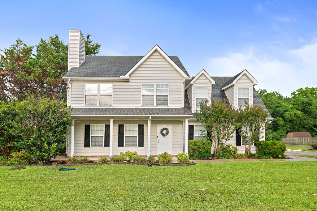 655 Fleming Farms Dr, Murfreesboro, TN 37128