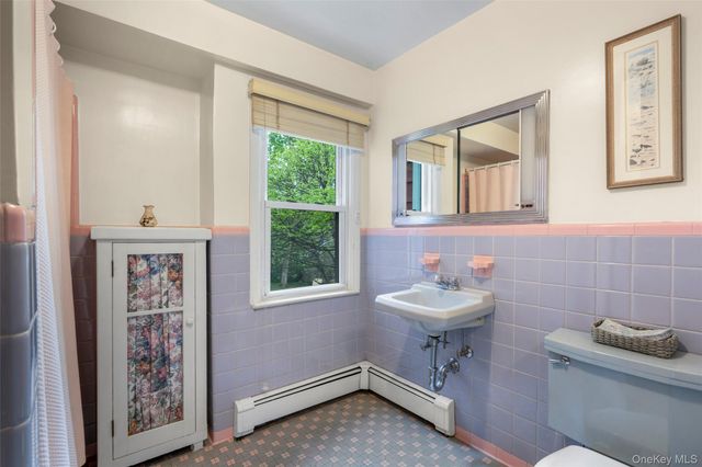925 Old Post Road, Mamaroneck, NY 10543
