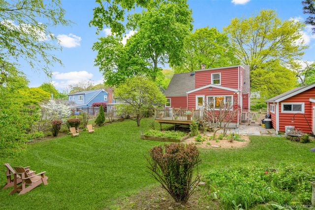 925 Old Post Road, Mamaroneck, NY 10543