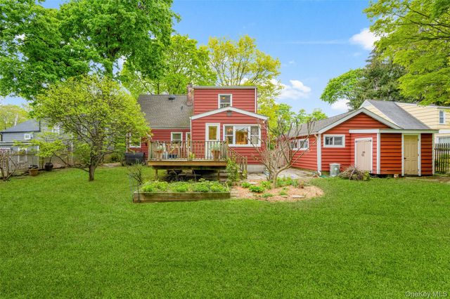 925 Old Post Road, Mamaroneck, NY 10543