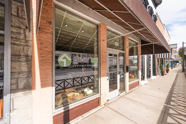 126 W Main Street, Plainfield, IN 46168