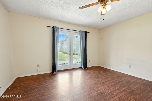 100 Teal Lane 49, Lafayette, LA 70507