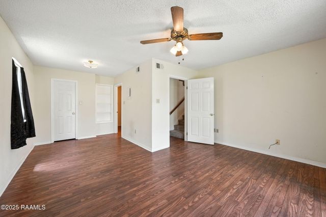 100 Teal Lane 49, Lafayette, LA 70507