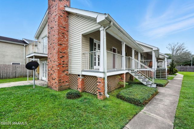 100 Teal Lane 49, Lafayette, LA 70507