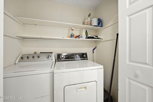 100 Teal Lane 49, Lafayette, LA 70507