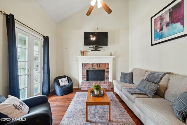 100 Teal Lane 49, Lafayette, LA 70507