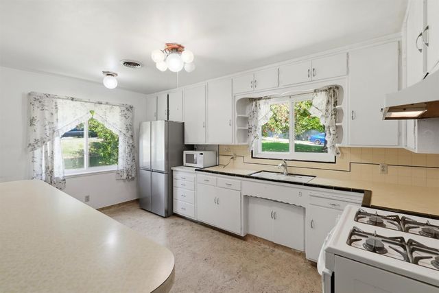 509 Highland Ave, Roseville, CA 95678