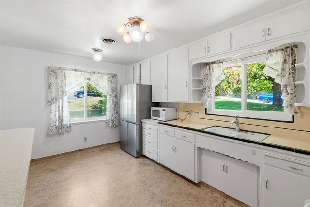 509 Highland Ave, Roseville, CA 95678