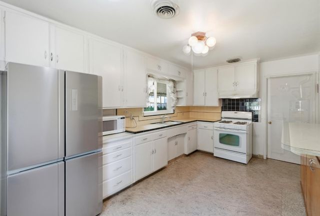 509 Highland Ave, Roseville, CA 95678