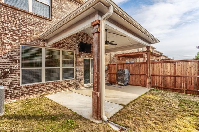 2492 Jackson Drive, Lewisville, TX 75067