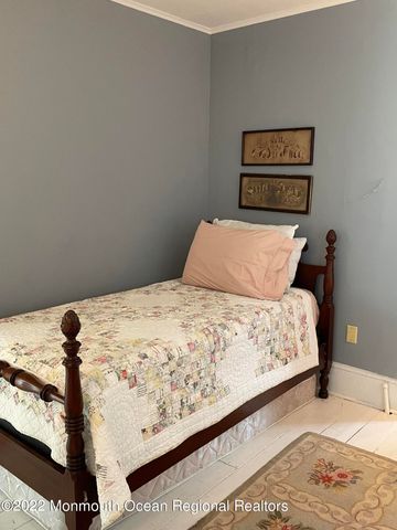 15 Pitman Avenue, Ocean Grove, NJ 07756