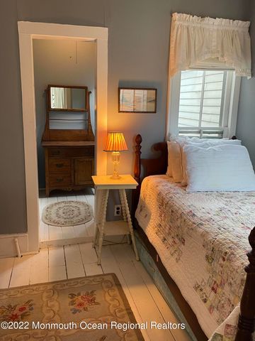 15 Pitman Avenue, Ocean Grove, NJ 07756