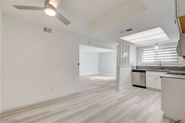 579 Roxella Lane B, Las Vegas, NV 89110