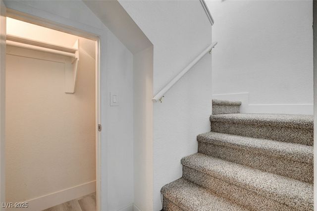 579 Roxella Lane B, Las Vegas, NV 89110