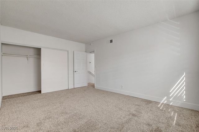 579 Roxella Lane B, Las Vegas, NV 89110