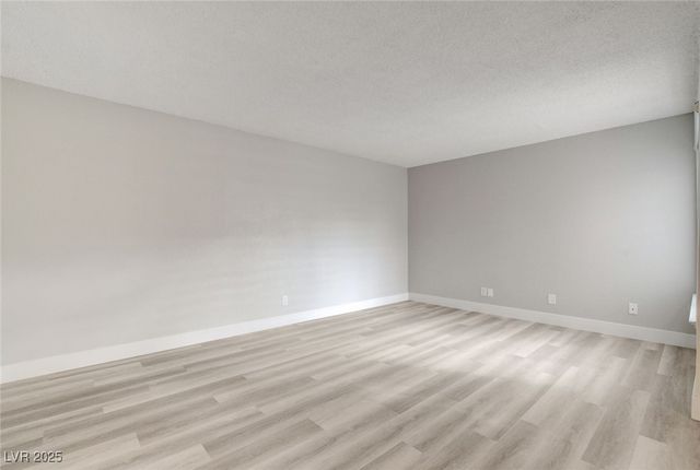 579 Roxella Lane B, Las Vegas, NV 89110