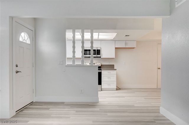 579 Roxella Lane B, Las Vegas, NV 89110