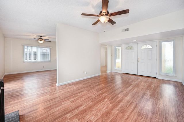 8263 Old Ranch Rd, Citrus Heights, CA 95610